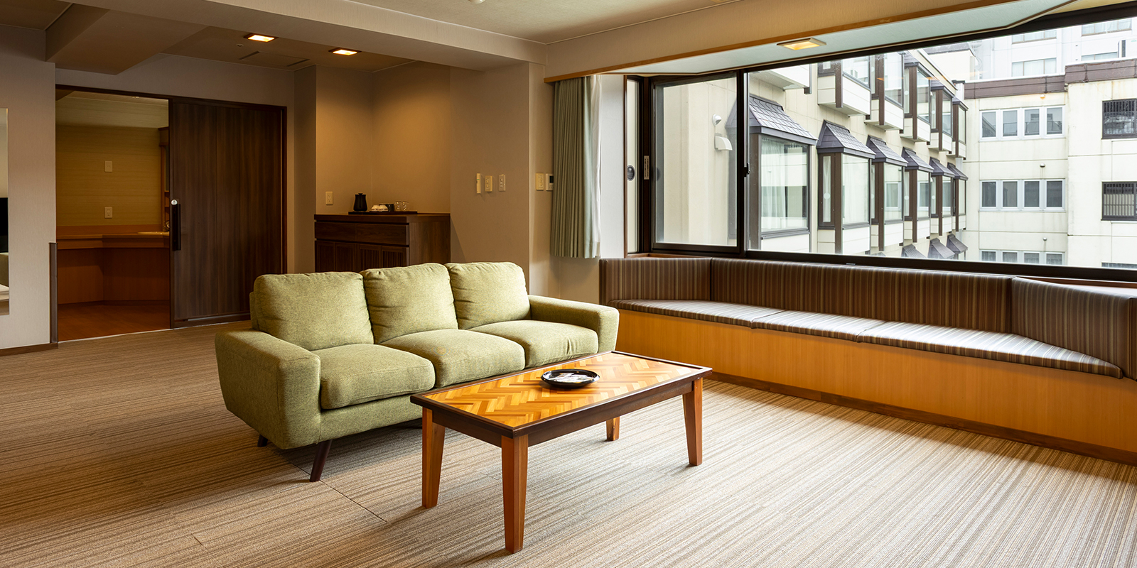 デラックス洋室